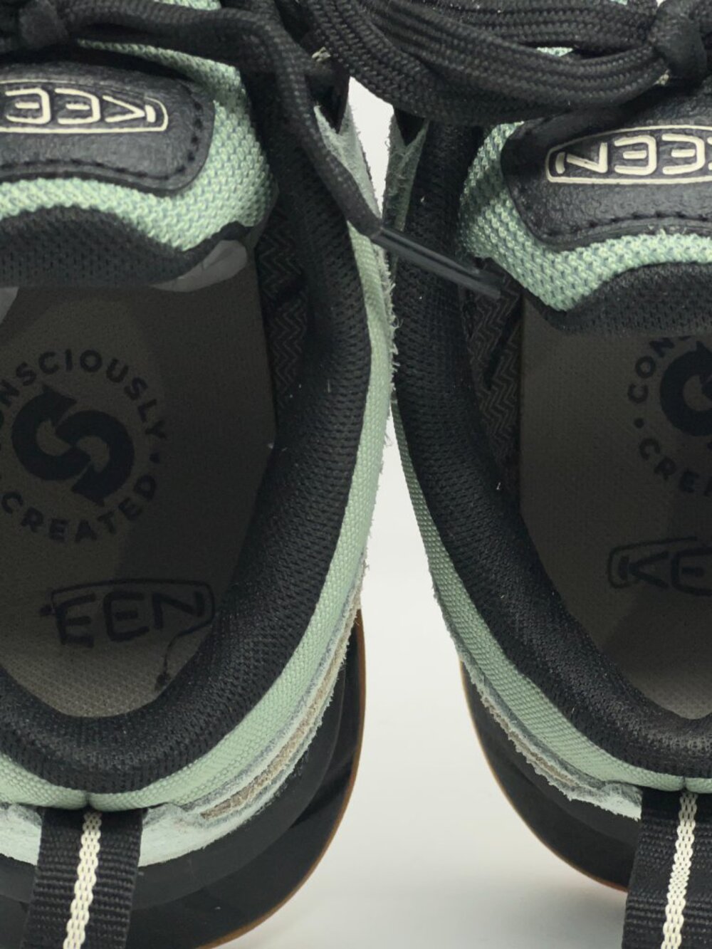 KEEN Trail Hiking Shoes Green Women’s 7 Wide - Picture 6 of 7